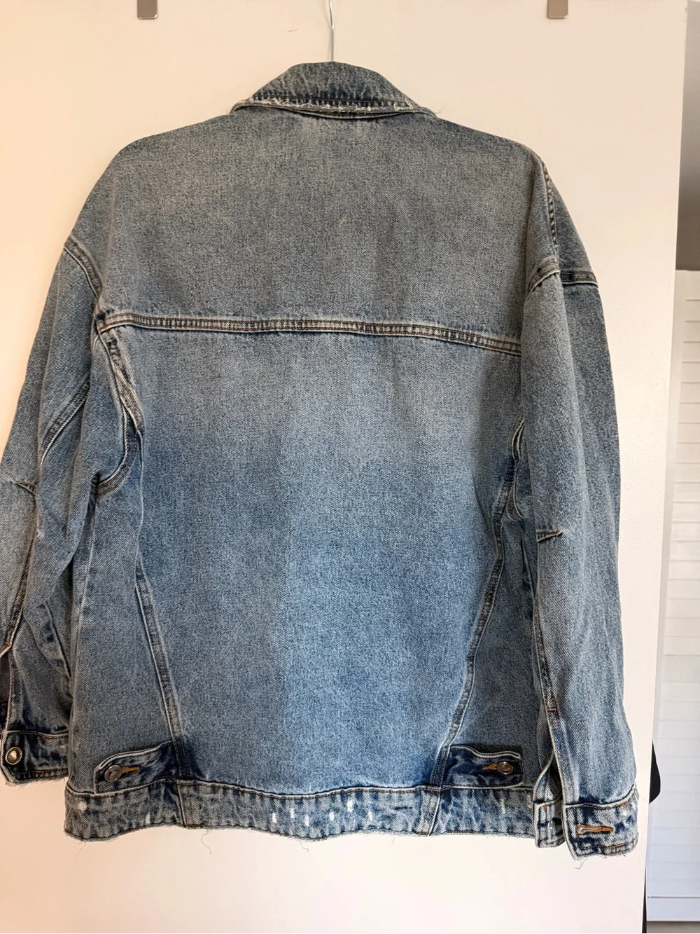 ZARA Washed Light Blue Denim Trucker Jacket - Picture 4 of 5